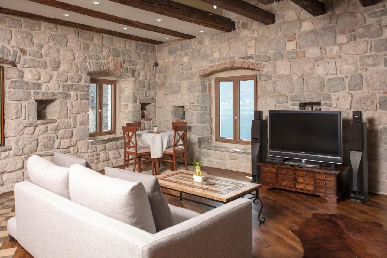 Kazerma Apartment Perast Bagian luar foto