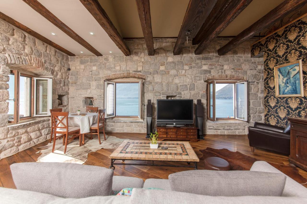 Kazerma Apartment Perast Bagian luar foto