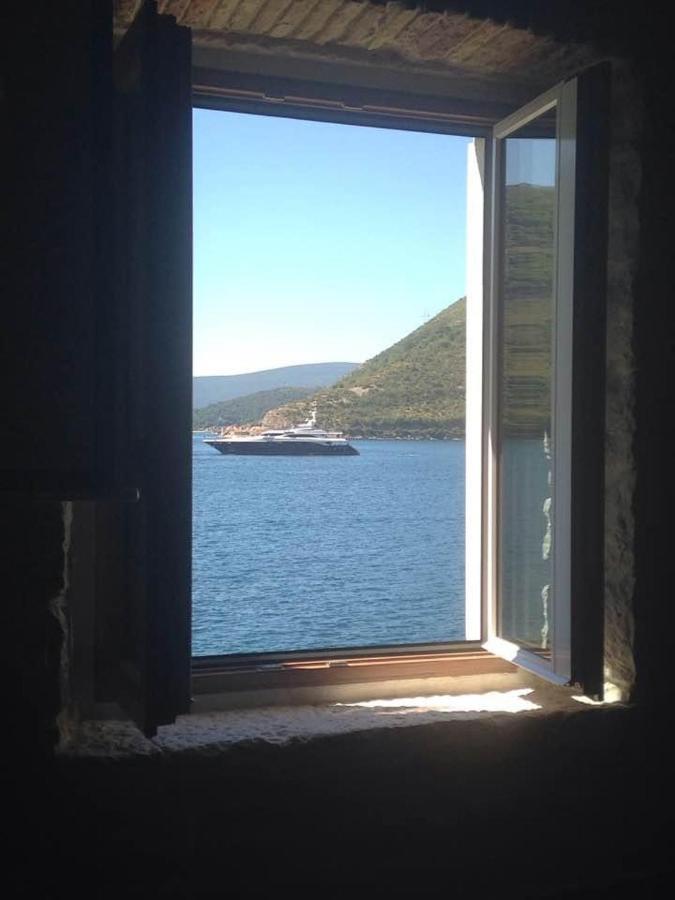 Kazerma Apartment Perast Bagian luar foto